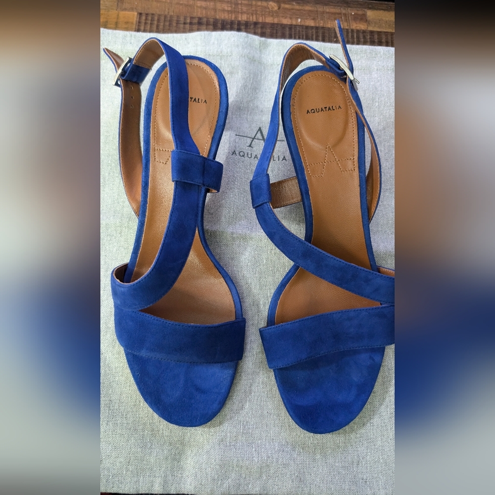Aquatalia suede slingbacks